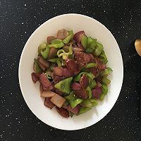 辣椒洋葱炒腊肠的做法图解7