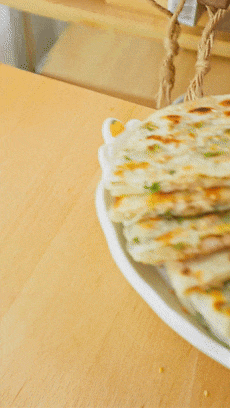 【宝宝辅食】葱花肉饼的做法