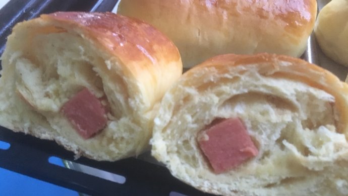 肉松火腿面包