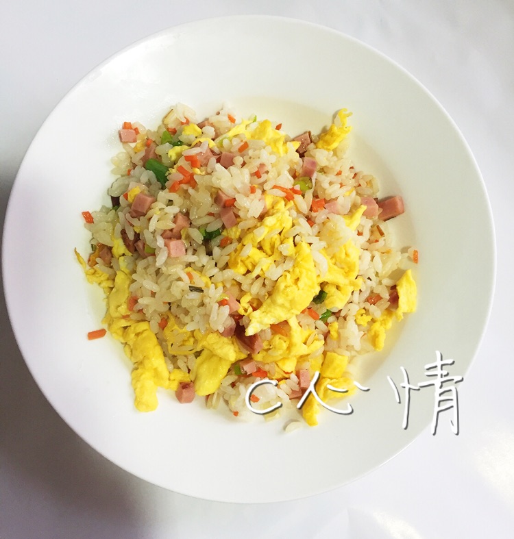 营养早餐之火腿蛋炒饭新手也可以做的早饭