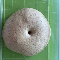 毛毛虫豆沙排包的做法图解3