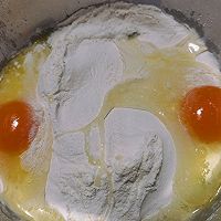 韭菜鸡蛋饼的做法图解1