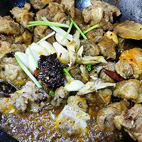 土豆烧排骨的做法图解3