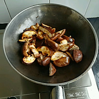 香菇炒肉块的做法图解5