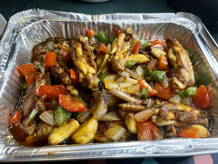 蒜头鸡翅的做法