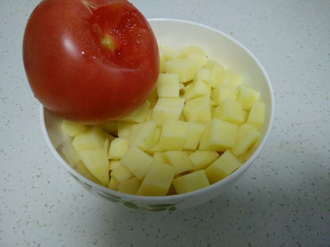 土豆西红柿超好吃的做法，绵软入味又营养，开胃下饭，孩子特喜欢 - 哔哩哔哩