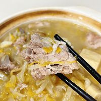 酸菜炖骨头，鲜香浓郁超下饭的东北菜 #最是家乡味 冬至大如年的做法图解11