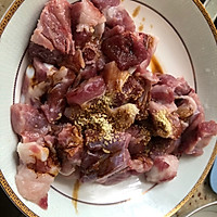 香芋蒸排骨的做法图解2