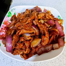 牛肉片炒洋葱