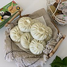 猪肉茴香包子