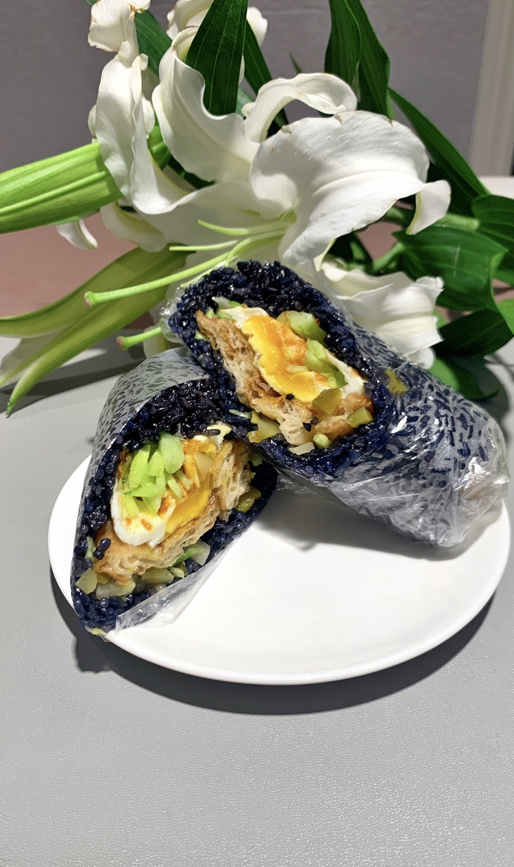乌米糍饭团的做法
