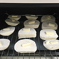 烤馒头片配香煎三文鱼的做法图解2