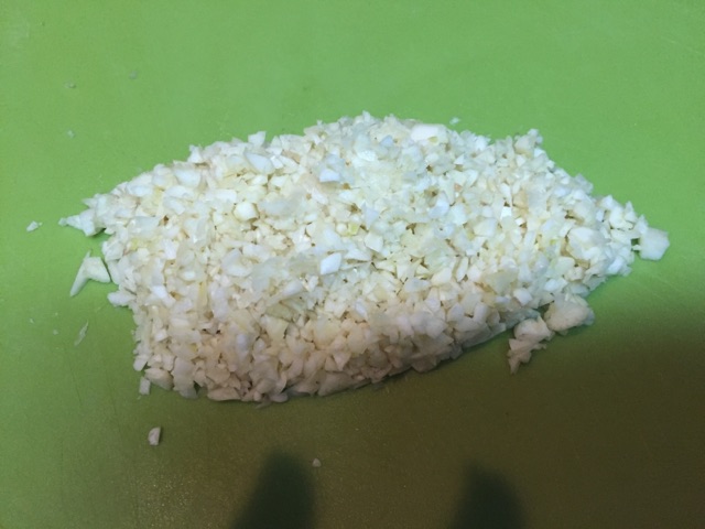 蒜蓉粉丝蒸扇贝的做法图解1