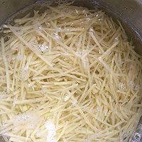 素炒土豆丝的做法图解2