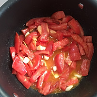 西红柿鲫鱼汤的做法图解7