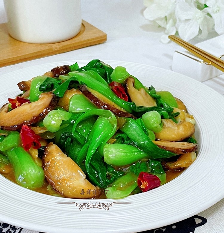 香菇炒油菜的做法