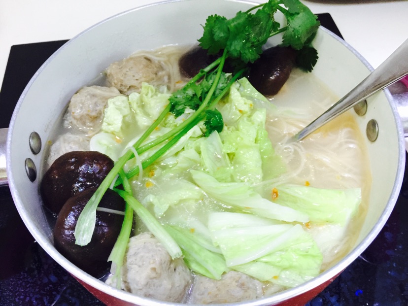 牛肉丸面线汤的做法图解8