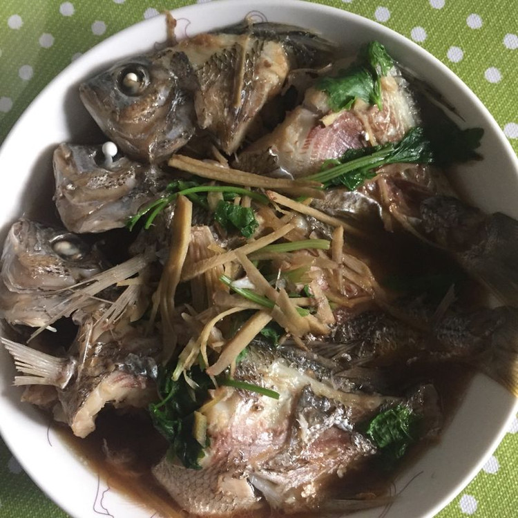 酱油煮鱼的做法