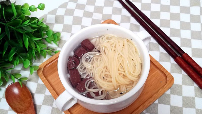 鸭血豆腐汤面