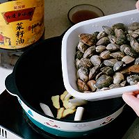 爆炒花甲的做法图解4