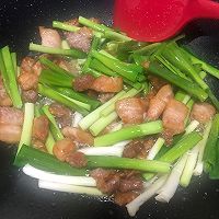 蒜苗炒肉的做法图解5