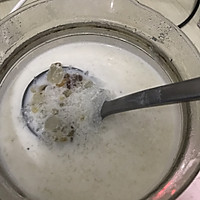 桃胶雪燕皂角米炖奶的做法图解3