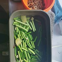 蒜苔炒牛肉丝的做法图解9