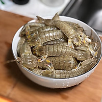 椒盐皮皮虾的做法图解1