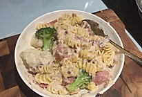 白汁培根意面的做法