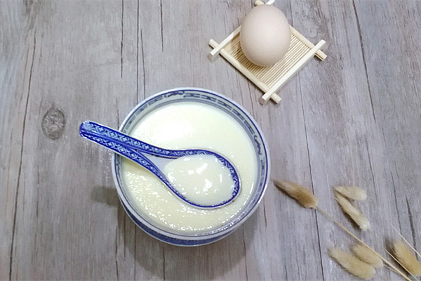 牛奶炖蛋的做法