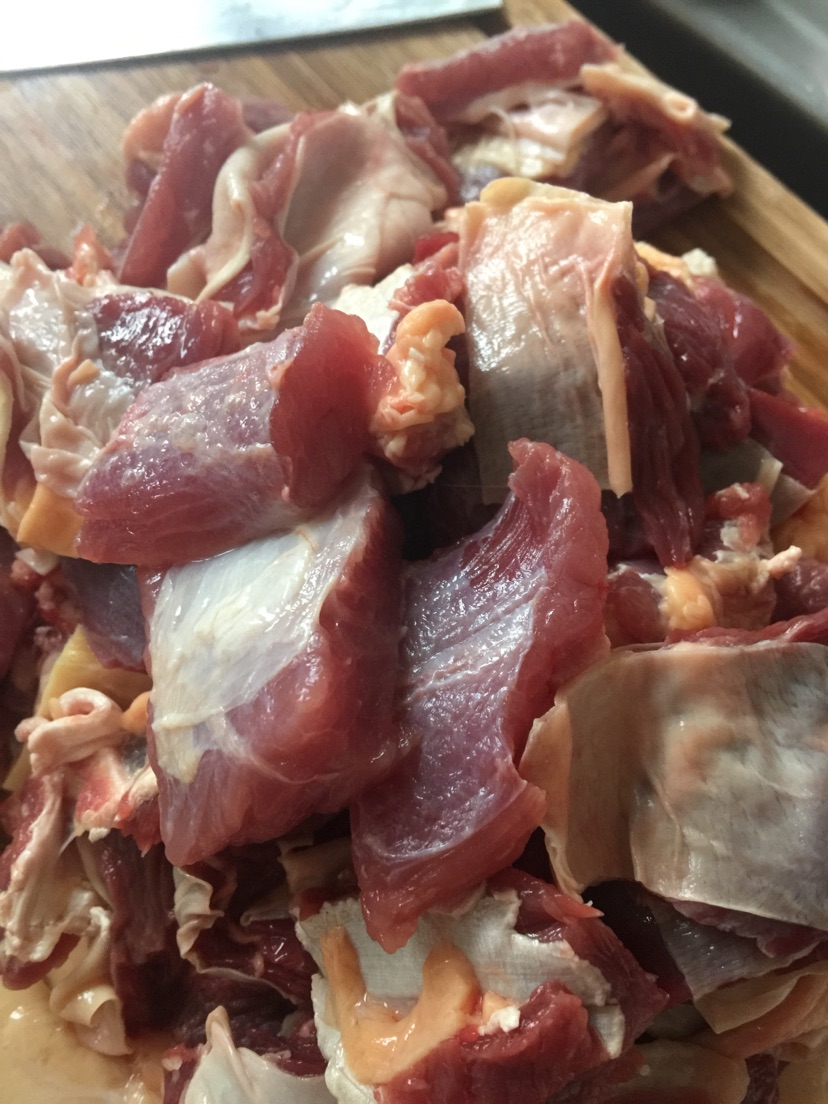 胡萝卜烧牛肉的做法图解1