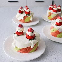 #本周热榜#圣诞奶盖草莓蛋糕卷