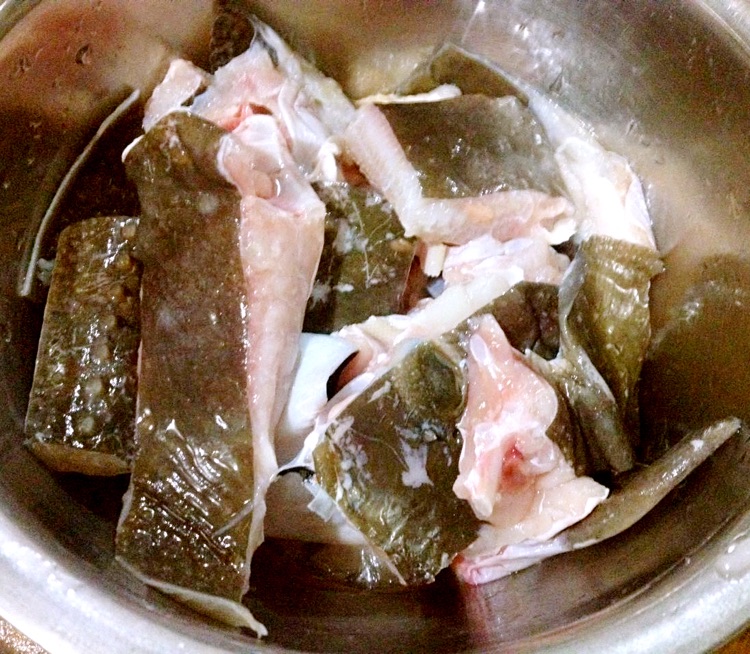 老板鱼炖豆腐的做法图解2