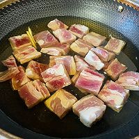 番茄焖牛腩的做法图解1