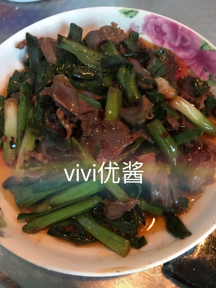大蒜炒鸡胗的做法