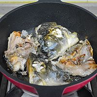 #秋日养生这样吃#鱼头豆腐汤的做法图解3