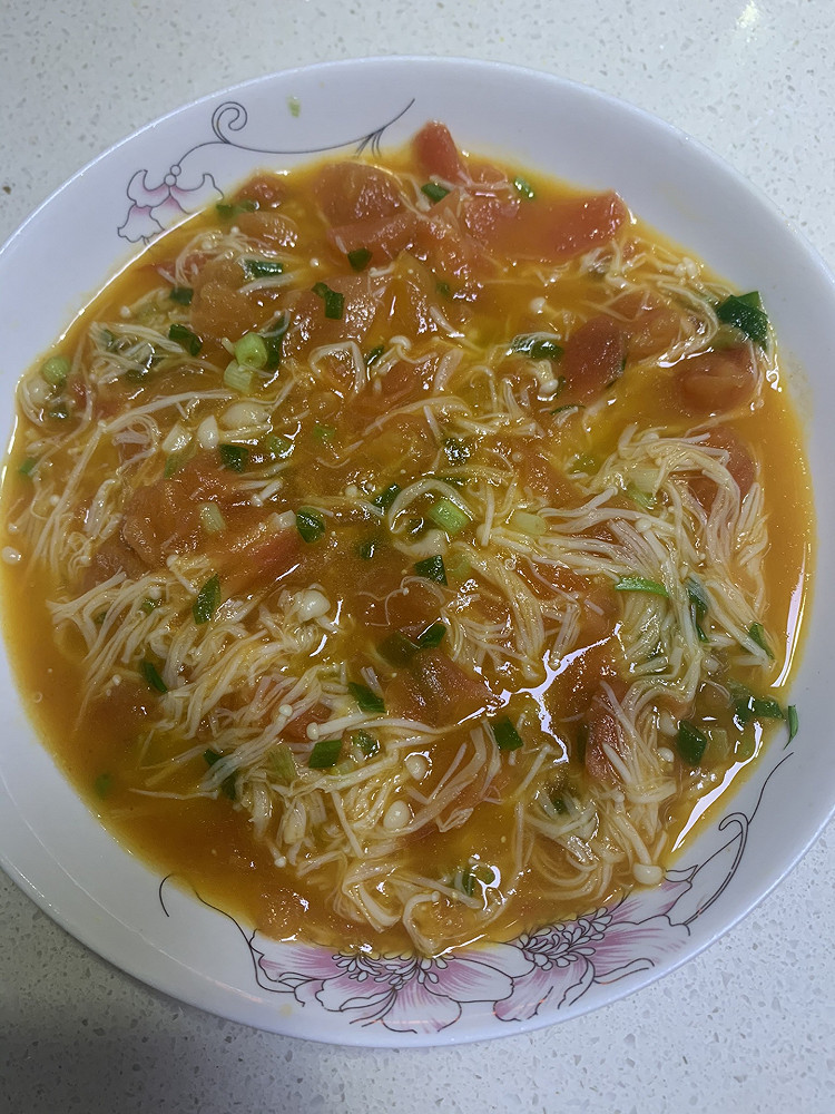西红柿炒金针菇的做法