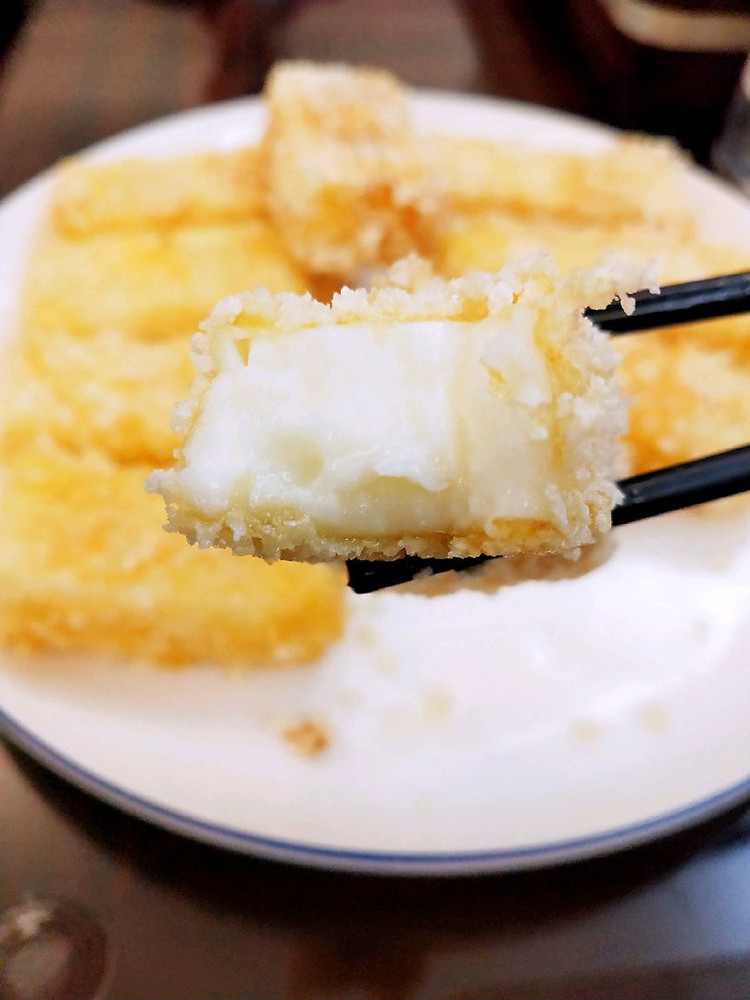 不容错过的小甜点:炸牛奶的做法