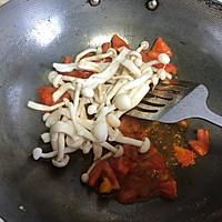 颜值与美味并存，还超级营养下饭—番茄鸡蛋炒白玉菇的做法图解6