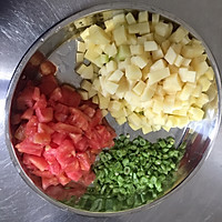 番茄土豆疙瘩汤的做法图解2