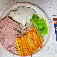 不知吃啥就拌一拌韩式火锅味什锦米线吧的做法图解3