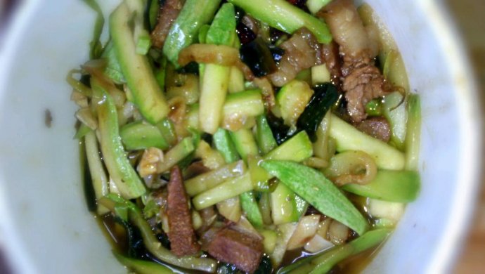 西葫芦炒肉