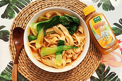 酸汤面+太太乐鲜鸡汁蒸鸡原汤