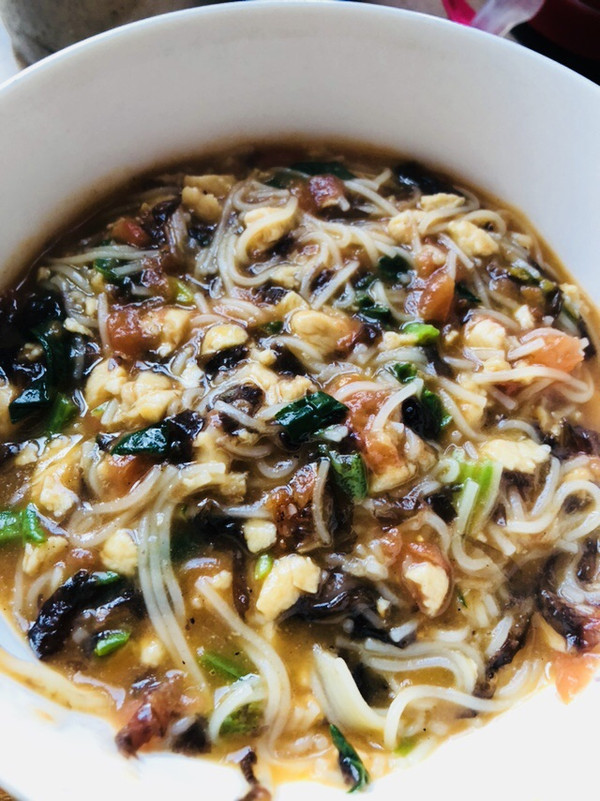 宝宝茄汁鸡肉菠菜面