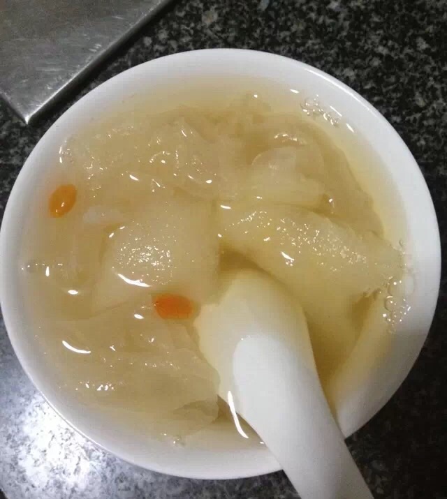冰糖雪梨的做法图解1
