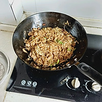 酸菜炒粉的做法图解9