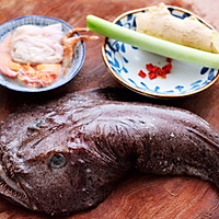 #520，美食撩动TA的心！#酱焖安康鱼的做法图解3