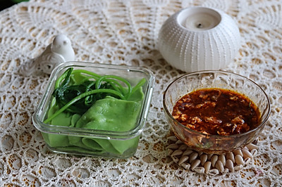 菠菜蘸水面