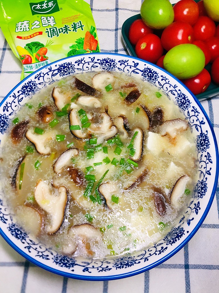 豆腐香菇汤的做法