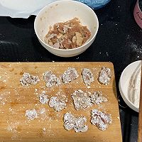 超级酥脆的炸鸡！（无需面包糠）的做法图解10